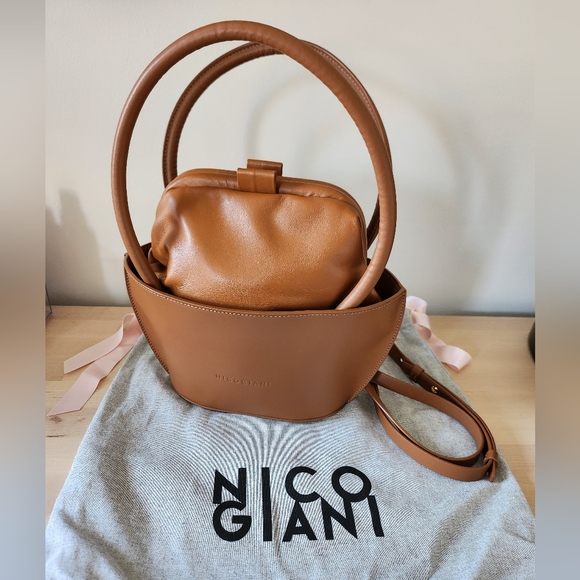 Nico Giani | Thea Small Bucket Bag - Picture 2 of 16